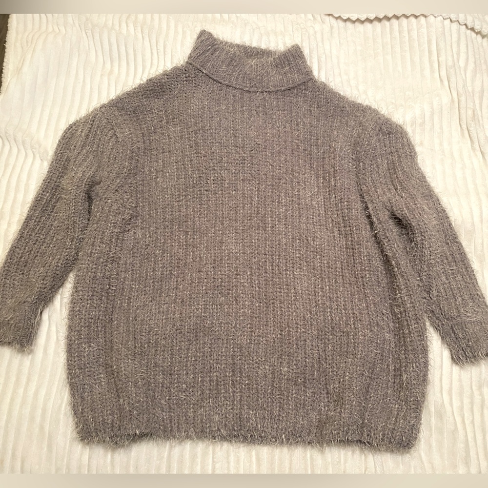 COPY - Free People Angelic oversized sweater XS. Excellent condition.